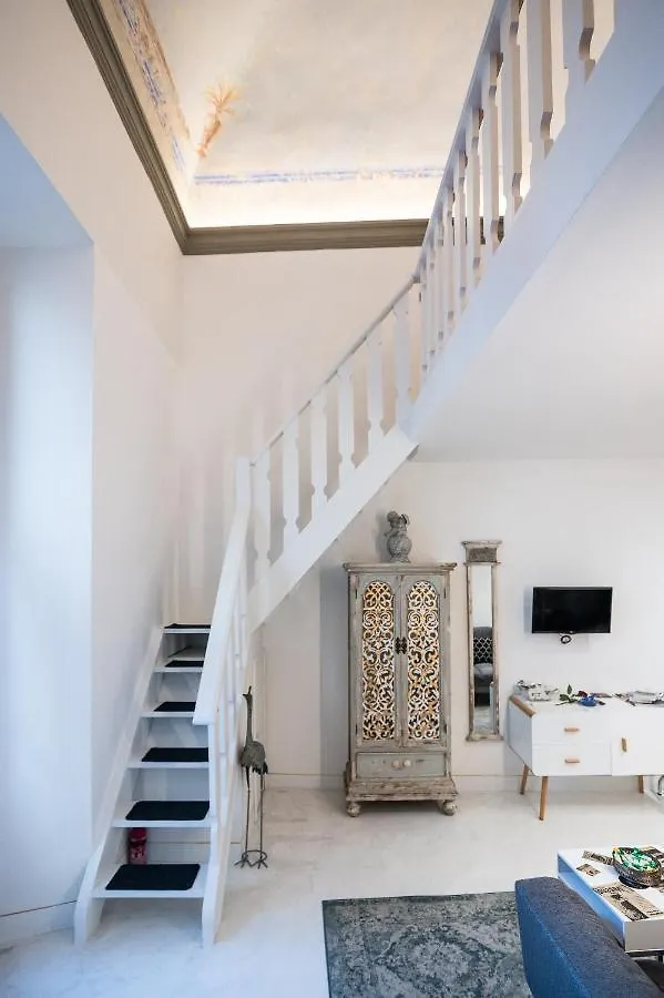 A 100 Passi Dagli Uffizi! Apartment Florence 0*,